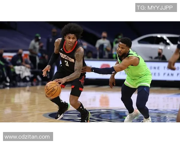 今天火箭与雷霆激战正酣球迷期待精彩对决与惊艳表现 今天火箭与雷霆激战正酣球迷期待精彩对决与惊艳表现